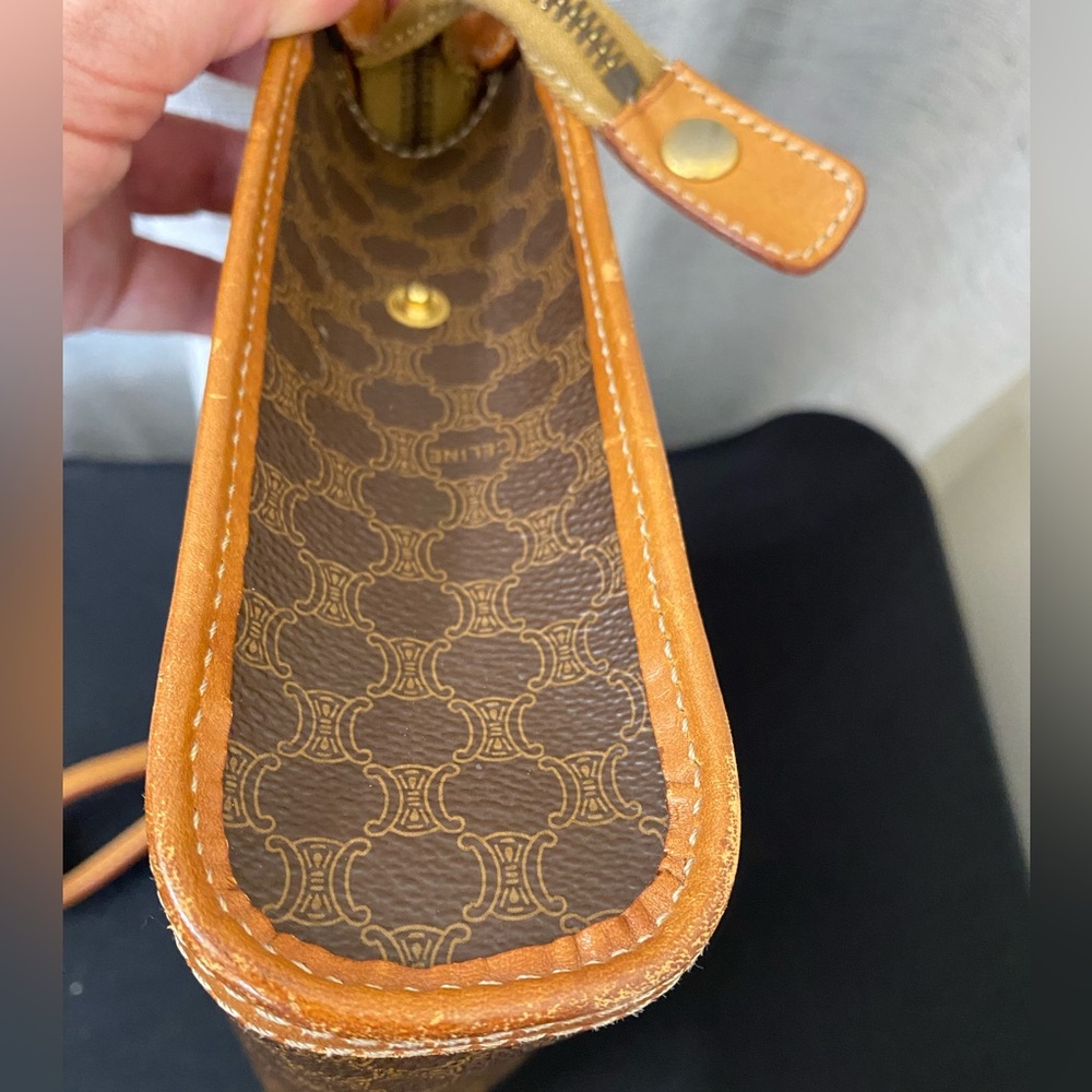 Celine Triomphe Clutch - Picture 3 of 16